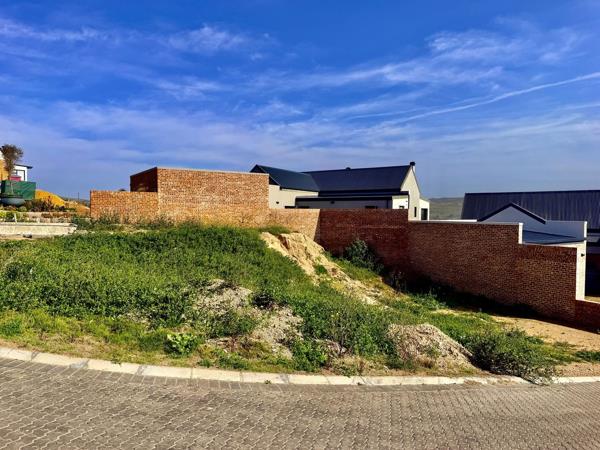 330 m² Land