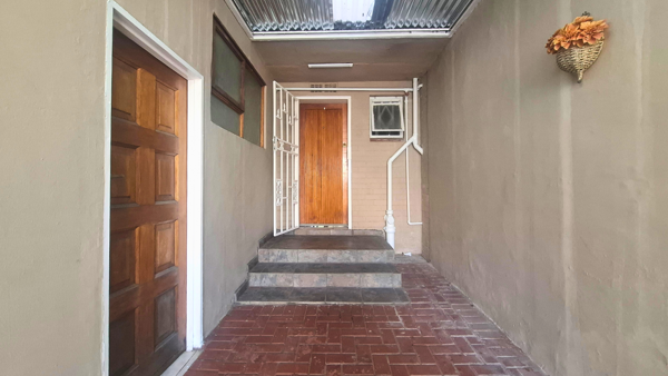 2 Bedroom Duplex