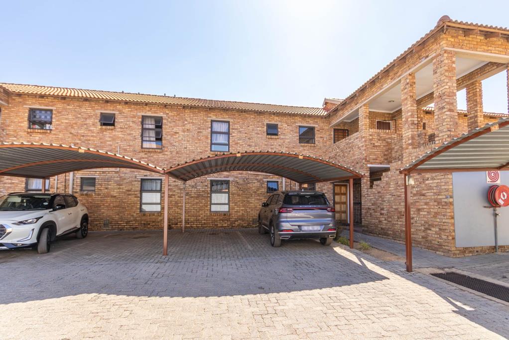 2 Bedroom Townhouse