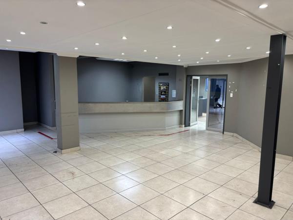 1 950 m² Commercial space