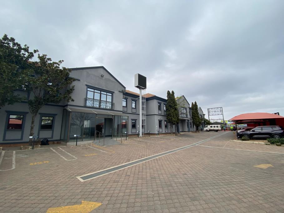 6 000 m² Industrial space
