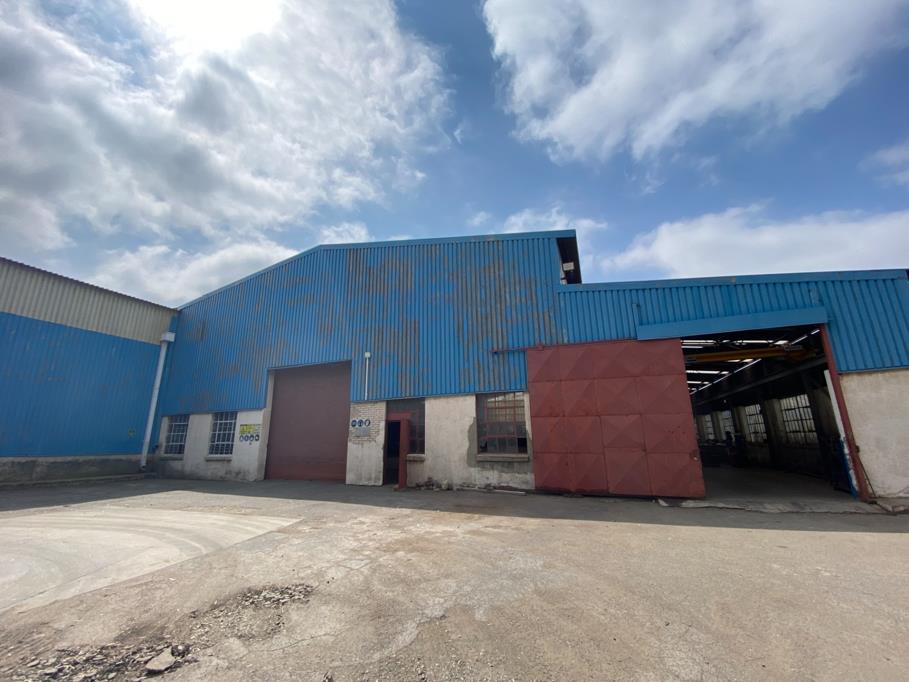 1 350 m² Industrial space