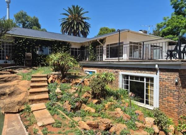 5 Bedroom House