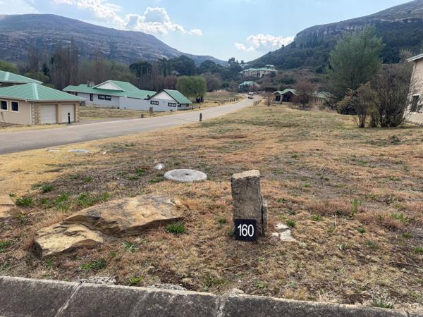 512 m² Land
