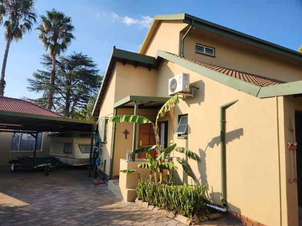 6 Bedroom House