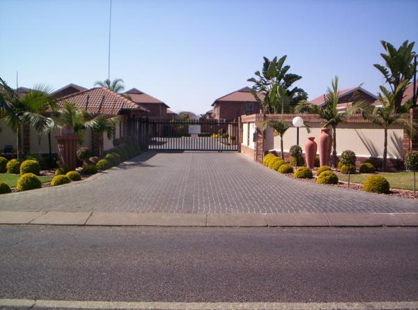3 Bedroom Simplex