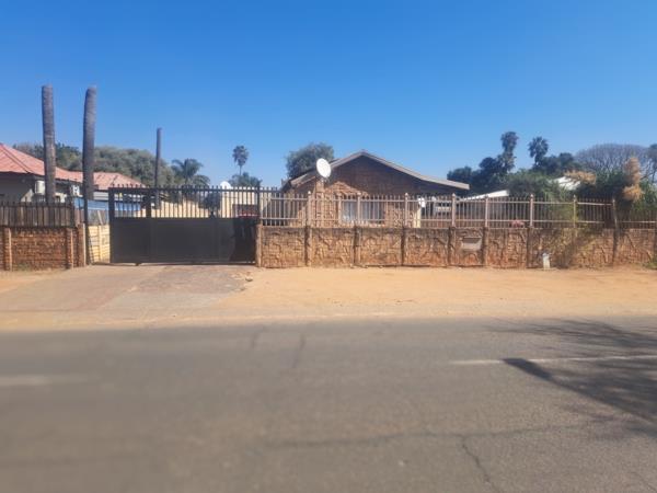 7 Bedroom House