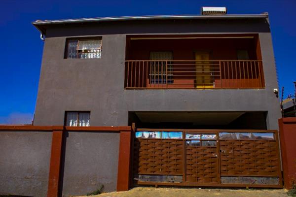 7 Bedroom House