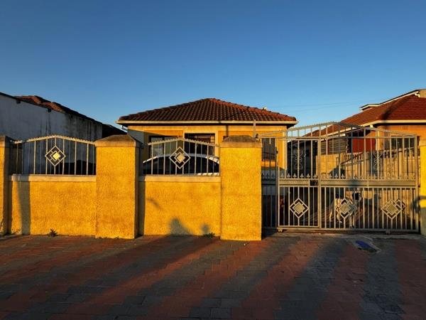 2 Bedroom House