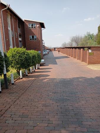 2 Bedroom Flat