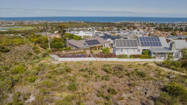 7 954 m² Land