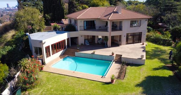 6 Bedroom House