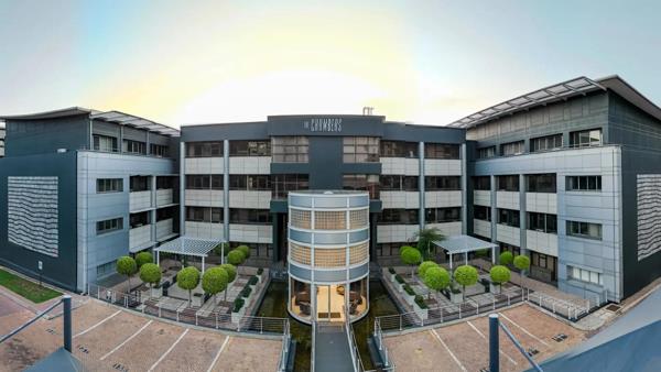 712.3 m² Commercial space