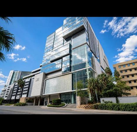 1 097 m² Office Space
