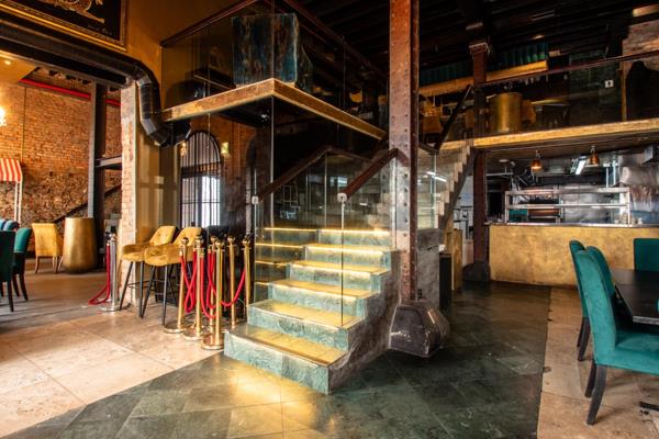 443 m² Commercial space