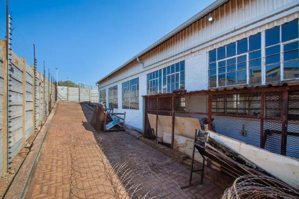 100 m² Commercial space