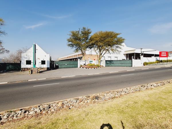 7 988 m² Industrial space