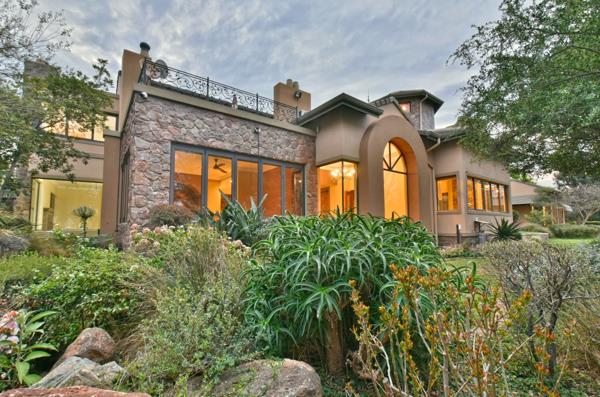 5 Bedroom House