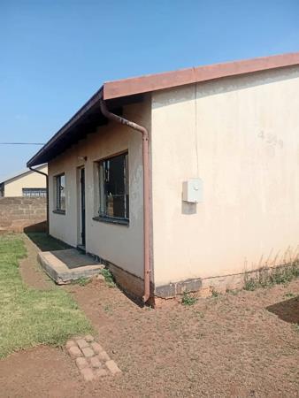 2 Bedroom House