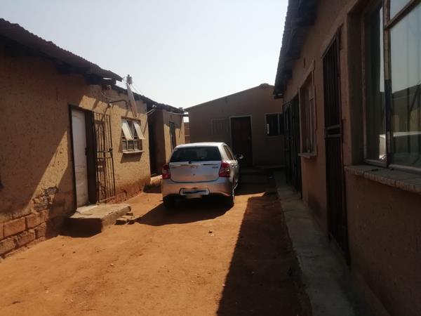 1 Bedroom House