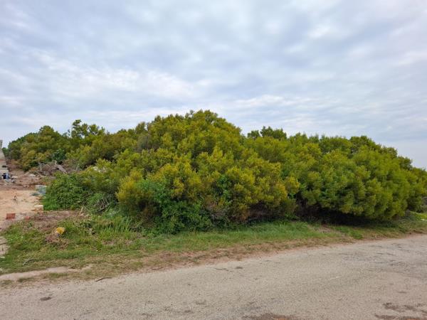 700 m² Land