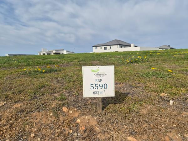 653 m² Land