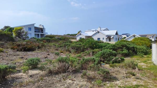 851 m² Land