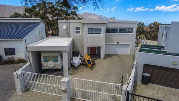1 Bedroom House