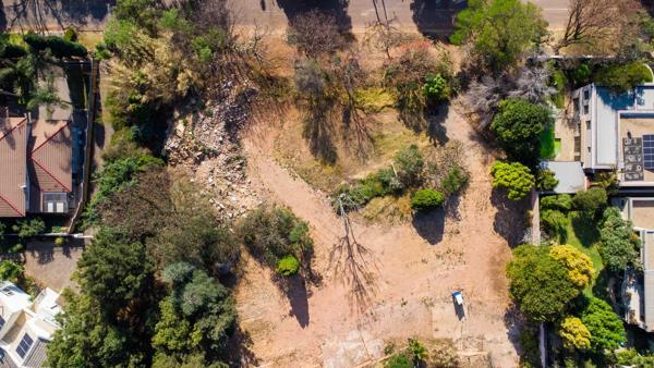 4 145 m² Land