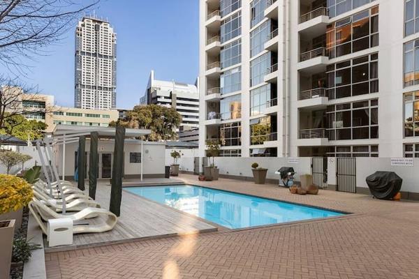 0.5 Bedroom Penthouse