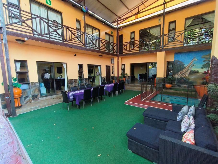 28 Bedroom, Bed and Breakfast