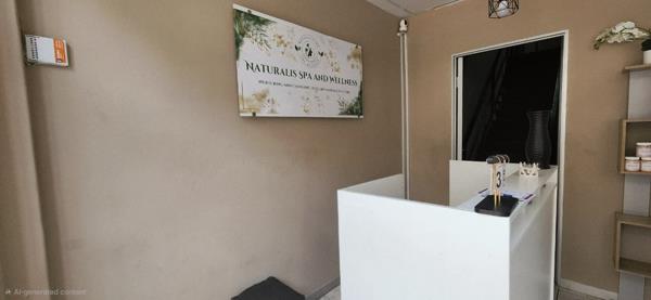 100 m² Commercial space