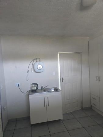 1 Bedroom House