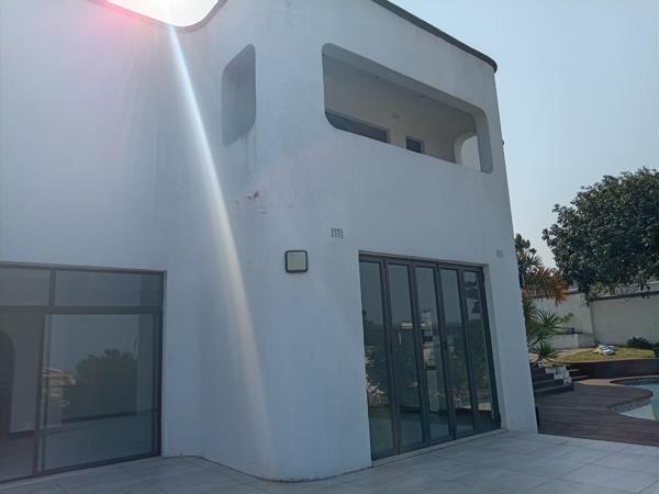6 Bedroom House