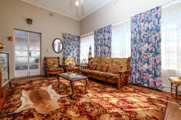 6 Bedroom House