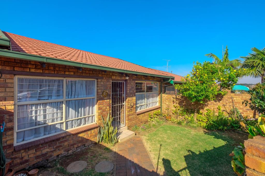 2 Bedroom Townhouse