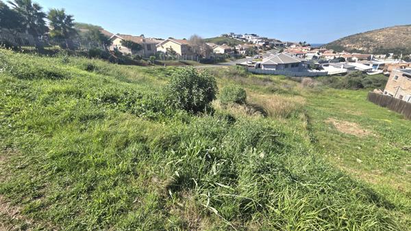 800 m² Land