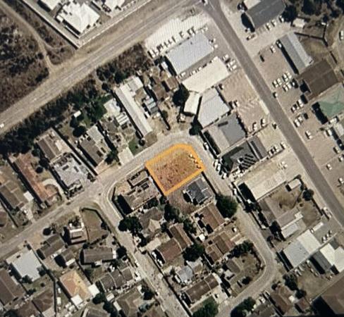 672 m² Land