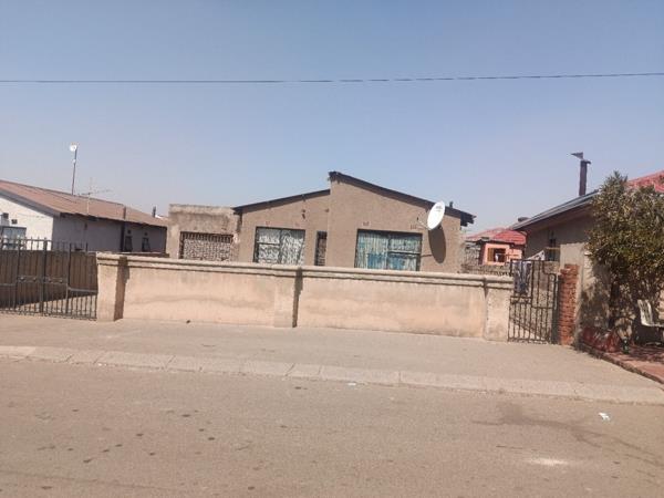 2 Bedroom House