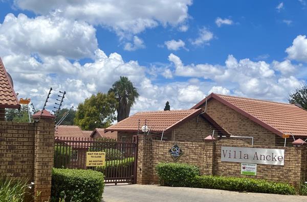 2 Bedroom Simplex