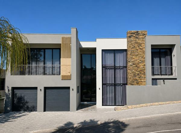 5 Bedroom House