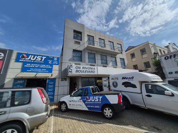 441 m² Commercial space