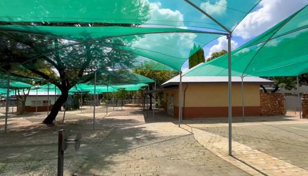 619 m² Retail Space