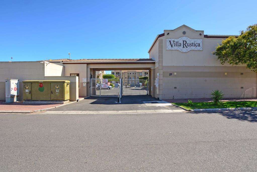 2 Bedroom Townhouse