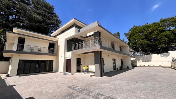 9 Bedroom House