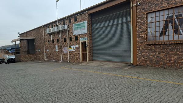 1 011 m² Industrial space