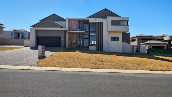 5 Bedroom House