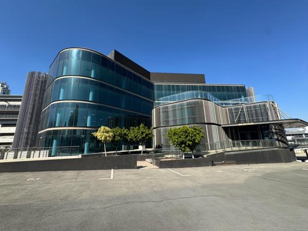 980 m² Commercial space