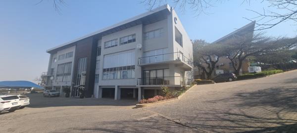 365 m² Commercial space