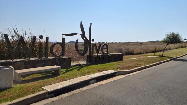 833 m² Land